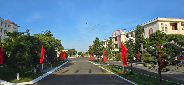 'Vùng Cảnh sát biển 2: Sẵn sàng tổ chức thành công Đại hội lần thứ V, nhiệm kỳ 2025 - 2030
- Ảnh 8.'