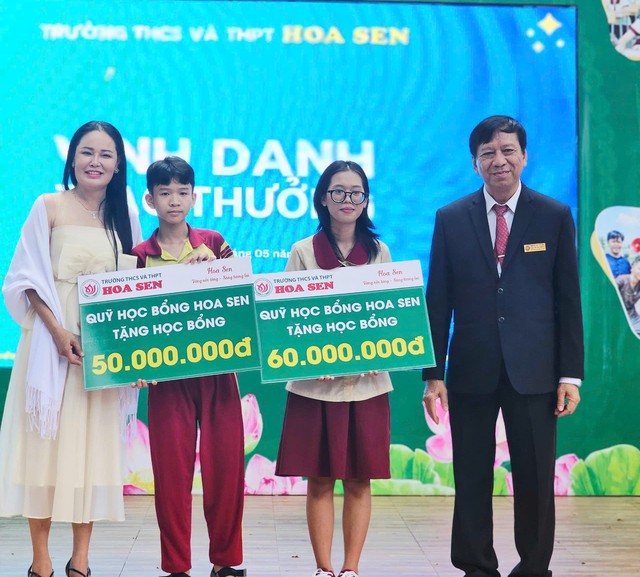 Mô hình gây quỹ học bổng trong trường học – Nơi hội tụ của lòng nhân ái!- Ảnh 4. Mô hình gây quỹ học bổng trong trường học – Nơi hội tụ của lòng nhân ái!- Ảnh 4.