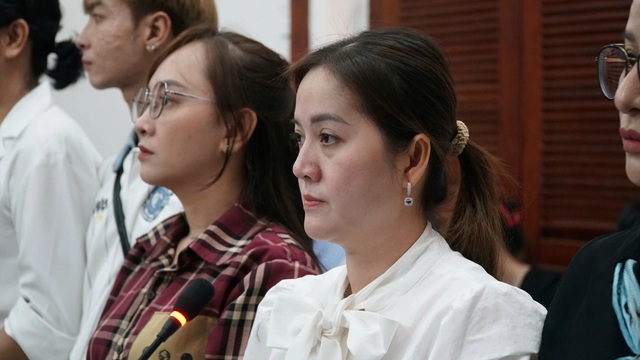 Con gái nuôi NSƯT Vũ Linh: "Ba nằm viện Chợ Rẫy 2 ngày, lập tức đòi về nhà"- Ảnh 1. Con gái nuôi NSƯT Vũ Linh: "Ba nằm viện Chợ Rẫy 2 ngày, lập tức đòi về nhà"- Ảnh 1.