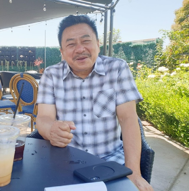 Nam nghệ sĩ Việt 71 tuổi l&agrave; đệ nhất MC: "D&iacute;nh v&agrave;o người nổi tiếng... kh&oacute; sống"- Ảnh 1.