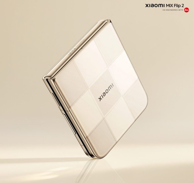 Xiaomi xác nhận MIX Flip 2: Điện thoại gập dọc với chip Snapdragon 8 Elite, pin 5.165mAh, camera Leica- Ảnh 2.