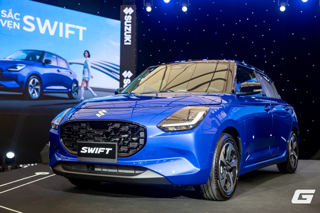 Cận cảnh Suzuki New Swift 2025: Sử dụng hệ truyền động mild-hybrid, nâng cấp ADAS tiên tiến, giá 569 triệu- Ảnh 10. Cận cảnh Suzuki New Swift 2025: Sử dụng hệ truyền động mild-hybrid, nâng cấp ADAS tiên tiến, giá 569 triệu- Ảnh 10.