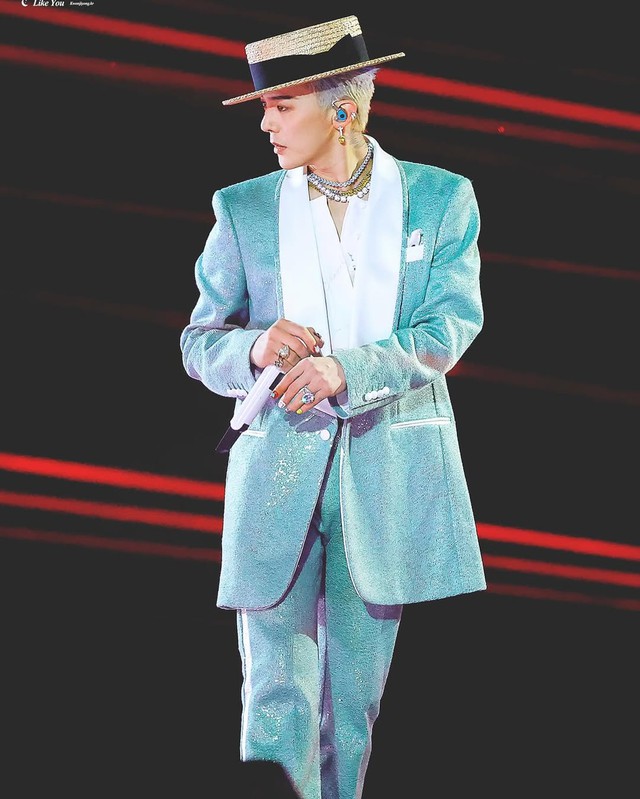 G-Dragon bị hạ bệ, fan BIGBANG flex đáp trả khiến
"Threads city" lác mắt!- Ảnh 4. G-Dragon bị hạ bệ, fan BIGBANG flex đáp trả khiến
"Threads city" lác mắt!- Ảnh 4.
