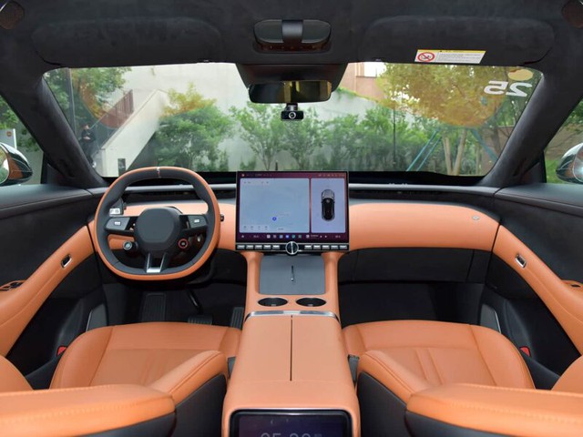 SUV điện của Xiaomi nhận 200.000 đơn hàng chỉ sau 3 phút- Ảnh 2. SUV điện của Xiaomi nhận 200.000 đơn hàng chỉ sau 3 phút- Ảnh 2.