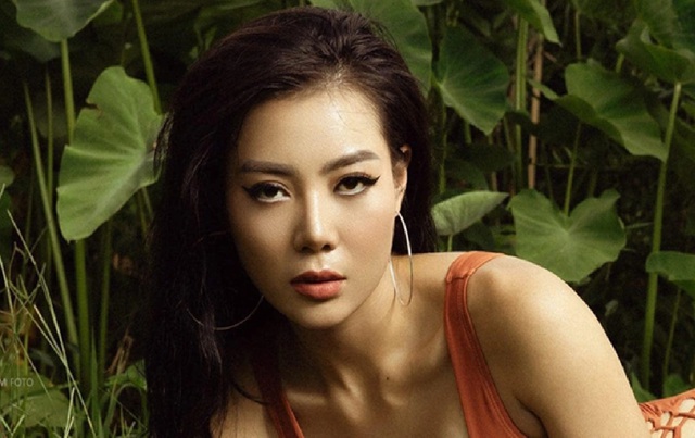 Á hậu lấy chồng năm 20 tuổi, giờ ly hôn làm mẹ đơn thân, nổi đình đám VTV- Ảnh 1.