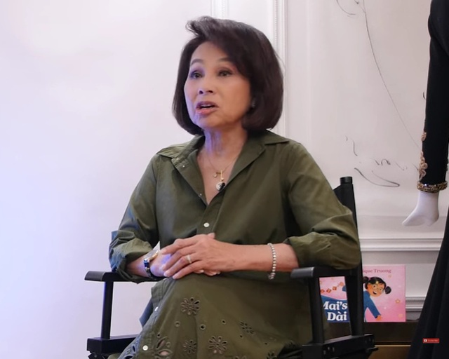 Nữ danh ca U80 trẻ đẹp như 50, 30 năm độc th&acirc;n, giờ sống c&ugrave;ng con trai 42 tuổi chưa vợ- Ảnh 1.