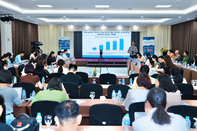 Tăng thuế thuốc lá góp phần bảo vệ sức khỏe cộng đồng- Ảnh 2. Tăng thuế thuốc lá góp phần bảo vệ sức khỏe cộng đồng- Ảnh 2.