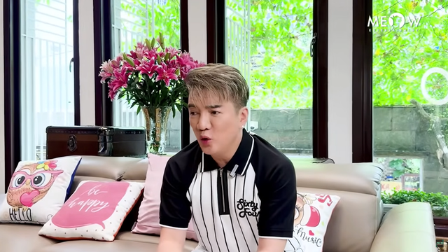 "Ông hoàng nhạc Việt" đình đám một thời tuyên bố thẳng: Tôi sẽ đền đáp cho Quốc Thiên- Ảnh 1. "Ông hoàng nhạc Việt" đình đám một thời tuyên bố thẳng: Tôi sẽ đền đáp cho Quốc Thiên- Ảnh 1.