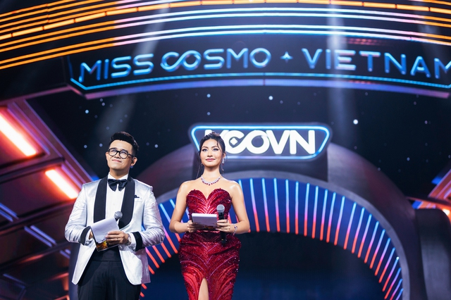 MC Đức Bảo ghi dấu ấn tại hai sân khấu sắc đẹp lớn nhất chỉ trong một tuần- Ảnh 1. MC Đức Bảo ghi dấu ấn tại hai sân khấu sắc đẹp lớn nhất chỉ trong một tuần- Ảnh 1.