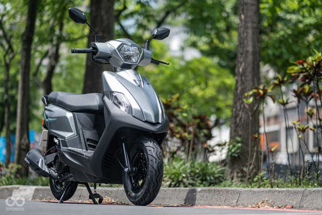 Duke 125 mẫu xe tay ga tiết kiệm xăng hơn Honda Vision, cốp rộng hơn cả Honda Lead!- Ảnh 2.