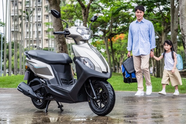 Duke 125 mẫu xe tay ga tiết kiệm xăng hơn Honda Vision, cốp rộng hơn cả Honda Lead!- Ảnh 8.