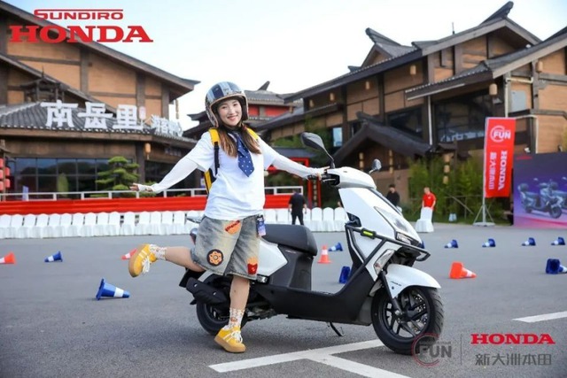 Mẫu xe tay ga giá 30 triệu đồng này của nhà Honda có thể là 'át chủ bài' nếu về Việt Nam- Ảnh 6. Mẫu xe tay ga giá 30 triệu đồng này của nhà Honda có thể là 'át chủ bài' nếu về Việt Nam- Ảnh 6.