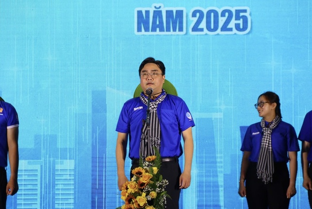 Anh Ngô Minh Hải - Bí thư Thành Đoàn TP. HCM, Chỉ huy trưởng Chiến dịch ‘Mùa Hè Xanh’ 2025 phát biểu tại Lễ ra quân. Anh Ngô Minh Hải - Bí thư Thành Đoàn TP. HCM, Chỉ huy trưởng Chiến dịch ‘Mùa Hè Xanh’ 2025 phát biểu tại Lễ ra quân.