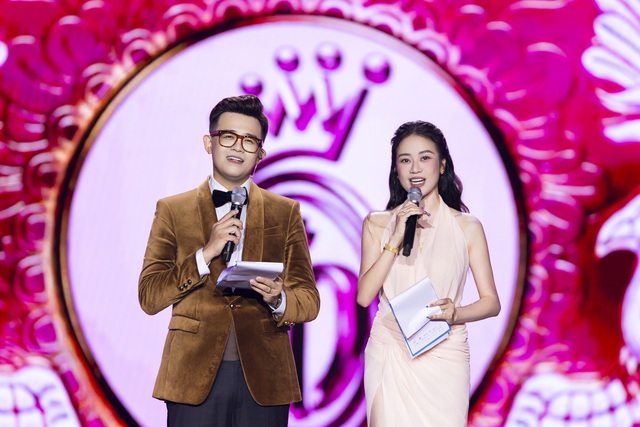 MC Đức Bảo ghi dấu ấn tại hai sân khấu sắc đẹp lớn nhất chỉ trong một tuần- Ảnh 3. MC Đức Bảo ghi dấu ấn tại hai sân khấu sắc đẹp lớn nhất chỉ trong một tuần- Ảnh 3.