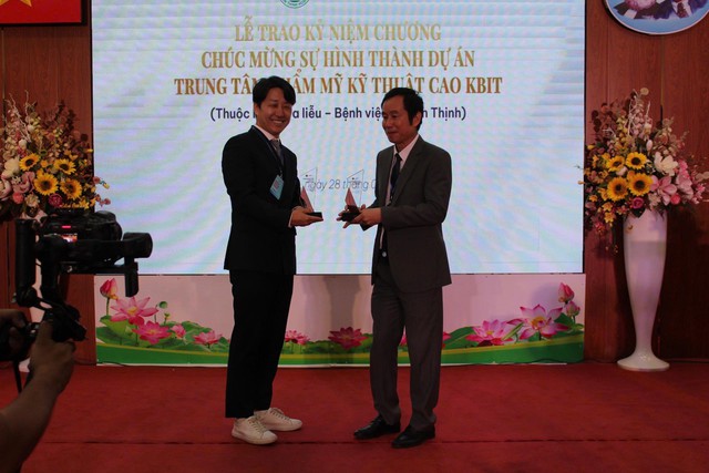 Hợp tác chiến lược giữa bệnh viện Lê Văn Thịnh và các đối tác Hàn Quốc – Bước tiến mới trong y học và thẩm mỹ Việt Nam- Ảnh 4. Hợp tác chiến lược giữa bệnh viện Lê Văn Thịnh và các đối tác Hàn Quốc – Bước tiến mới trong y học và thẩm mỹ Việt Nam- Ảnh 4.