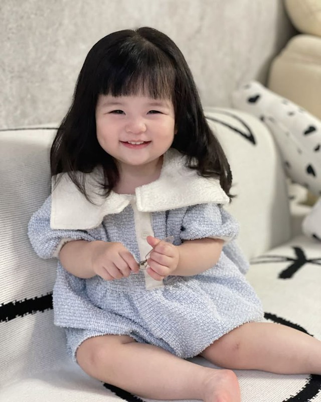 Dân gian có câu "Con hay cười, bố mẹ dễ làm ăn": Đứa trẻ có phúc tướng tự khắc sẽ mang đến vận may cho gia đình- Ảnh 2. Dân nhà cái hi88n có câu "Con hay cười, bố mẹ dễ làm ăn": Đứa trẻ có phúc tướng tự khắc sẽ mang đến vận may cho gia đình- Ảnh 2.