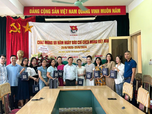 Kỷ niệm 100 năm Ngày Báo chí Cách mạng Việt Nam: Tạp chí Thanh niên - tiếng nói của tổ chức Đoàn, diễn đàn lý luận - khoa học tin cậy của thanh niên Việt Nam- Ảnh 16. Kỷ niệm 100 năm Ngày Báo chí Cách mạng Việt Nam: Tạp chí Thanh niên - tiếng nói của tổ chức Đoàn, diễn đàn lý luận - khoa học tin cậy của thanh niên Việt Nam- Ảnh 16.