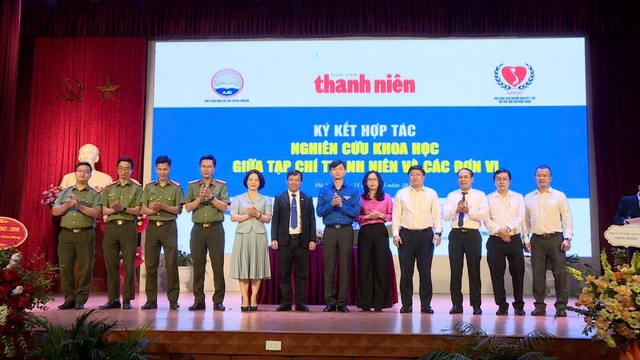 Kỷ niệm 100 năm Ngày Báo chí Cách mạng Việt Nam: Tạp chí Thanh niên - tiếng nói của tổ chức Đoàn, diễn đàn lý luận - khoa học tin cậy của thanh niên Việt Nam- Ảnh 2. Kỷ niệm 100 năm Ngày Báo chí Cách mạng Việt Nam: Tạp chí Thanh niên - tiếng nói của tổ chức Đoàn, diễn đàn lý luận - khoa học tin cậy của thanh niên Việt Nam- Ảnh 2.