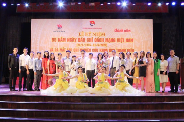 Kỷ niệm 100 năm Ngày Báo chí Cách mạng Việt Nam: Tạp chí Thanh niên - tiếng nói của tổ chức Đoàn, diễn đàn lý luận - khoa học tin cậy của thanh niên Việt Nam- Ảnh 4. Kỷ niệm 100 năm Ngày Báo chí Cách mạng Việt Nam: Tạp chí Thanh niên - tiếng nói của tổ chức Đoàn, diễn đàn lý luận - khoa học tin cậy của thanh niên Việt Nam- Ảnh 4.