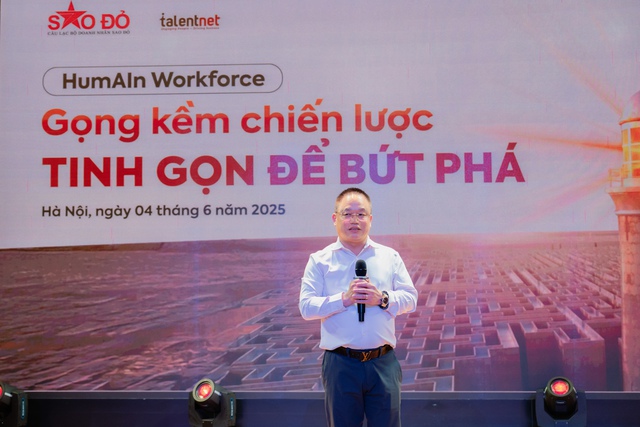Anh Nguyễn Cảnh Hồng – Chủ tịch Câu lạc bộ Doanh nhân Sao Đỏ phát biểu tại chương trình.