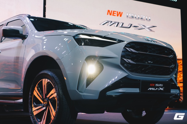 ISUZU ra mắt mu-X 2025 tại Việt Nam với nhiều nâng cấp, giá từ 928 triệu đồng- Ảnh 23. ISUZU ra mắt hi88.com - hi88.win tại Việt Nam với nhiều nâng cấp, giá từ 928 triệu đồng- Ảnh 23.