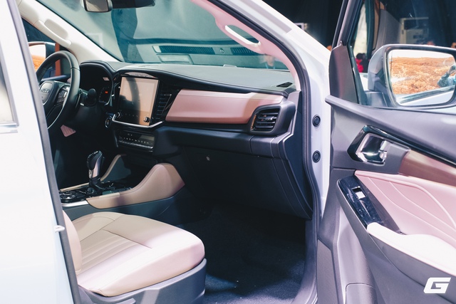 ISUZU ra mắt mu-X 2025 tại Việt Nam với nhiều nâng cấp, giá từ 928 triệu đồng- Ảnh 14. ISUZU ra mắt hi88.com - hi88.win tại Việt Nam với nhiều nâng cấp, giá từ 928 triệu đồng- Ảnh 14.