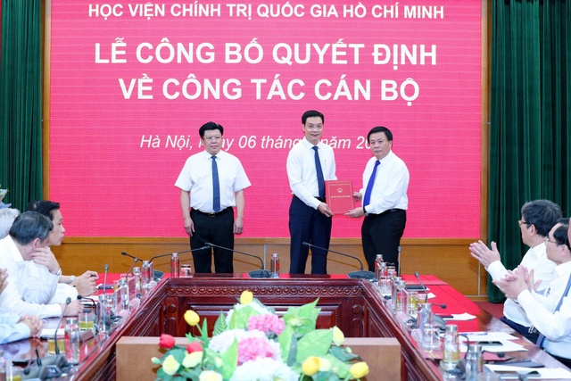 Học viện Chính trị Quốc gia Hồ Chí Minh công bố quyết định về công tác cán bộ- Ảnh 1. Học viện Chính trị Quốc gia Hồ Chí Minh công bố quyết định về công tác cán bộ- Ảnh 1.