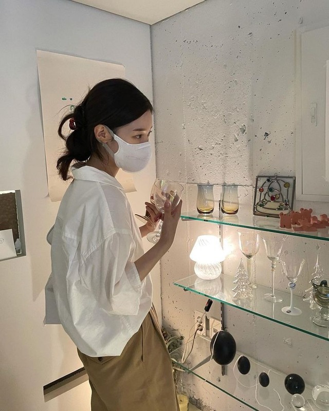 Thủ phạm khiến bạn cứ mua một chiếc áo mới là muốn vứt hết cả tủ đồ- Ảnh 1. Thủ phạm khiến bạn cứ hi88.com một chiếc áo mới là muốn vứt hết cả tủ đồ- Ảnh 1.