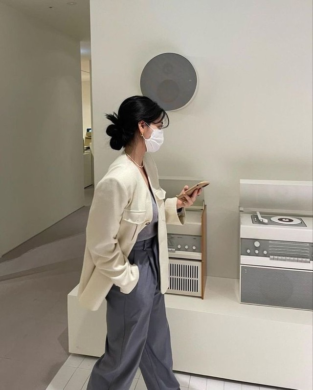 Thủ phạm khiến bạn cứ mua một chiếc áo mới là muốn vứt hết cả tủ đồ- Ảnh 2. Thủ phạm khiến bạn cứ hi88.com một chiếc áo mới là muốn vứt hết cả tủ đồ- Ảnh 2.