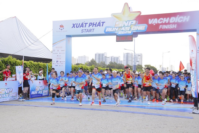 Gần 2.000 vận động viên tham gia giải chạy bộ “SNP Run As One” 2025- Ảnh 4.