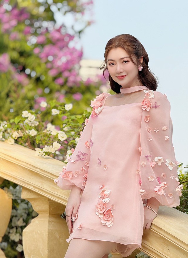 Diễn viên Thanh Trúc công khai đã kết hôn, có con gái đầu lòng với 1 ca sĩ Vbiz!- Ảnh 6. Diễn viên Thanh Trúc công khai đã kết hôn, có con gái đầu lòng với 1 ca sĩ Vbiz!- Ảnh 6.