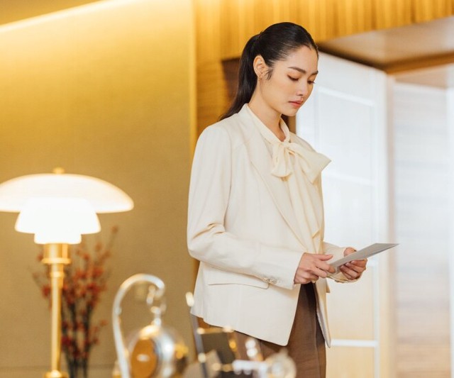Mẹ mất, t&ocirc;i dọn ph&ograve;ng th&igrave; t&igrave;m thấy một hộp thư cũ, l&aacute; thư cuối c&ugrave;ng đề t&ecirc;n một người uy quyền trong họ v&agrave; b&iacute; mật kh&oacute; tin- Ảnh 1.