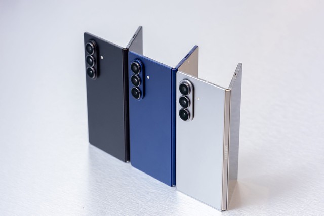 Samsung Galaxy Z Fold7: Siêu phẩm gập mở – định hình tương lai điện thoại thông minh- Ảnh 6. Samsung Galaxy Z Fold7: Siêu phẩm gập mở – định hình tương lai điện thoại thông minh- Ảnh 6.