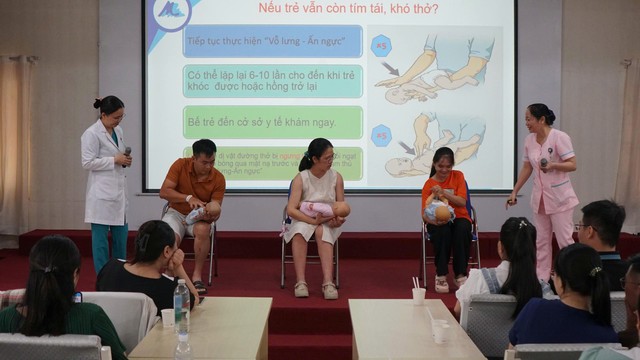 Bệnh viện Phụ sản MêKông RỘN RÀNG VỚI LỚP TIỀN SẢN CHUYÊN ĐỀ “CẤP CỨU SẶC SỮA- Ảnh 1. Bệnh viện Phụ sản MêKông RỘN RÀNG VỚI LỚP TIỀN SẢN CHUYÊN ĐỀ “CẤP CỨU SẶC SỮA- Ảnh 1.