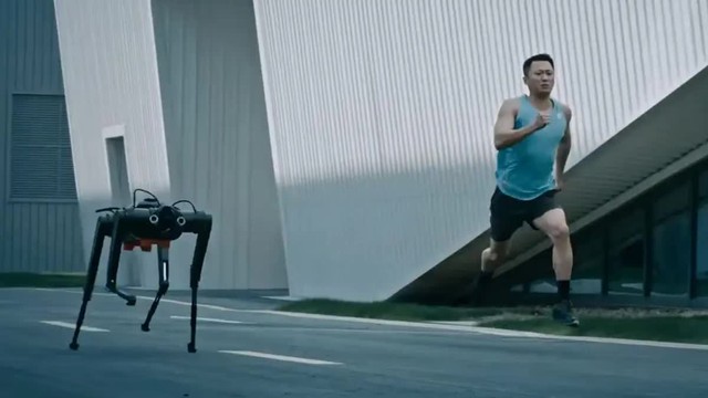 Ch&oacute; robot của Trung Quốc chạy 100m chỉ mất 13 gi&acirc;y, vượt xa Boston Dynamics v&agrave; th&aacute;ch thức kỷ lục thế giới!- Ảnh 3.