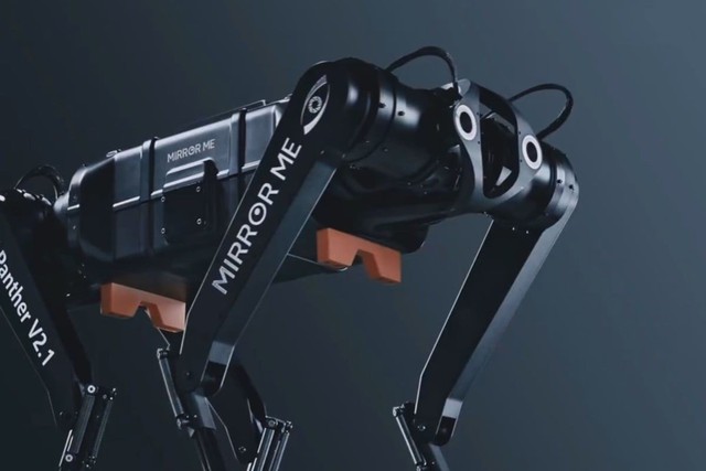 Ch&oacute; robot của Trung Quốc chạy 100m chỉ mất 13 gi&acirc;y, vượt xa Boston Dynamics v&agrave; th&aacute;ch thức kỷ lục thế giới!- Ảnh 4.