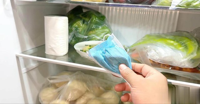 Cho khẩu trang vào tủ lạnh, hiệu quả "vàng mười" khiến tôi bất ngờ- Ảnh 2. Cho khẩu trang vào tủ lạnh, hiệu quả "vàng mười" khiến tôi bất ngờ- Ảnh 2.
