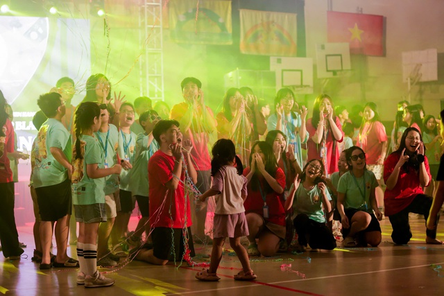 Cùng Teen Ams xây dựng trại hè: Toả sáng những mơ ước bé thơ- Ảnh 2. Cùng Teen Ams xây dựng trại hè: Toả sáng những mơ ước bé thơ- Ảnh 2.