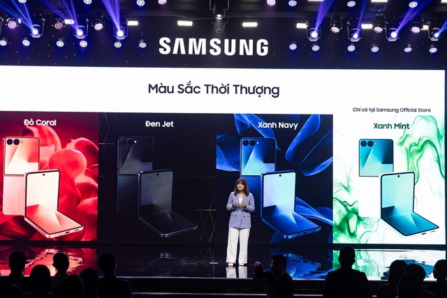 Galaxy Z Flip7: Sức mạnh AI, phong cách gập gọn- Ảnh 1.