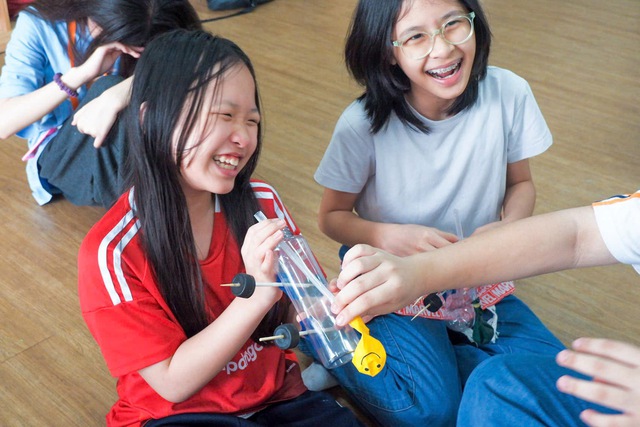 Cùng Teen Ams xây dựng trại hè: Toả sáng những mơ ước bé thơ- Ảnh 11. Cùng Teen Ams xây dựng trại hè: Toả sáng những mơ ước bé thơ- Ảnh 11.