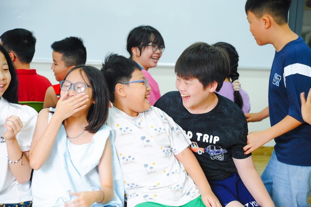 Cùng Teen Ams xây dựng trại hè: Toả sáng những mơ ước bé thơ- Ảnh 8. Cùng Teen Ams xây dựng trại hè: Toả sáng những mơ ước bé thơ- Ảnh 8.