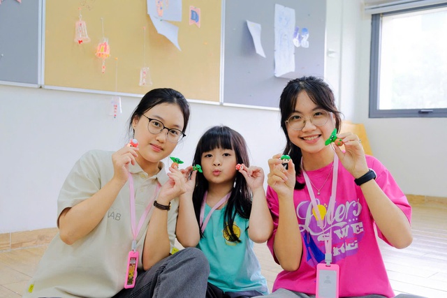 Cùng Teen Ams xây dựng trại hè: Toả sáng những mơ ước bé thơ- Ảnh 6. Cùng Teen Ams xây dựng trại hè: Toả sáng những mơ ước bé thơ- Ảnh 6.