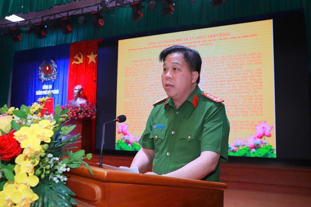 Công an thành phố Hải Phòng sơ kết công tác 6 tháng đầu năm 2025, triển khai nhiệm vụ trọng tâm 6 tháng cuối năm- Ảnh 4. Công an thành phố Hải Phòng sơ kết công tác 6 tháng đầu năm 2025, triển khai nhiệm vụ trọng tâm 6 tháng cuối năm- Ảnh 4.