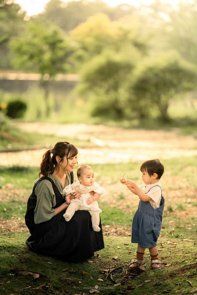 1 bà mẹ hiện đại không biến con trai thành "mami boy", mà biết cách dạy dỗ để định hình nên "người đàn ông" con sẽ trở thành trong gia đình riêng sau này- Ảnh 2. 1 bà mẹ hiện đại không biến hi88. com thành "mami boy", mà biết cách dạy dỗ để định hình nên "người đàn ông" con sẽ trở thành trong gia đình riêng sau này- Ảnh 2.