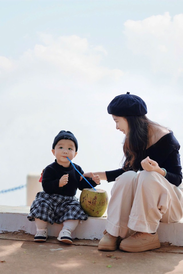 1 bà mẹ hiện đại không biến con trai thành "mami boy", mà biết cách dạy dỗ để định hình nên "người đàn ông" con sẽ trở thành trong gia đình riêng sau này- Ảnh 1. 1 bà mẹ hiện đại không biến hi88. com thành "mami boy", mà biết cách dạy dỗ để định hình nên "người đàn ông" con sẽ trở thành trong gia đình riêng sau này- Ảnh 1.