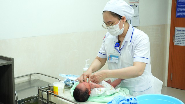 Bệnh viện An Bình triển khai loạt dịch vụ tiện ích: Đưa đón người bệnh, Giao thuốc tận nhà, Chăm sóc mẹ và bé tại nhà – Đưa y tế đến gần hơn với cộng đồng- Ảnh 3.