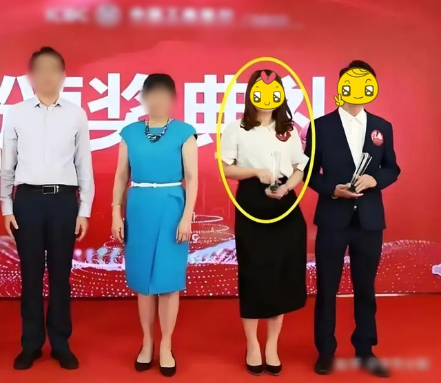 Lộ bằng chứng vợ giám đốc ngân hàng chuyển 700 triệu cho HLV thể hình mua ô tô, kèm lời nhắn gây sốc?- Ảnh 5. Lộ bằng chứng vợ giám đốc ngân hàng chuyển 700 triệu cho HLV thể hình mua ô tô, kèm lời nhắn gây sốc?- Ảnh 5.