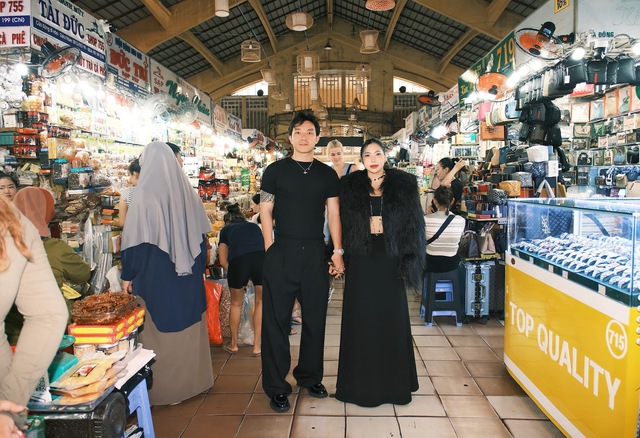 Từ nợ 10 tỷ đến startup đồ ngủ chữa lành: Vợ quyết không buông tay chồng ung thư và cú lội ngược dòng ở tuổi 40- Ảnh 1.