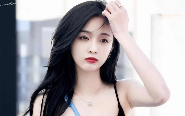 Nữ idol tranh danh xưng "thần tiên tỷ tỷ" với Lưu Diệc Phi: Đi hát 10 năm không hot bằng 1 lần ngất xỉu- Ảnh 8.