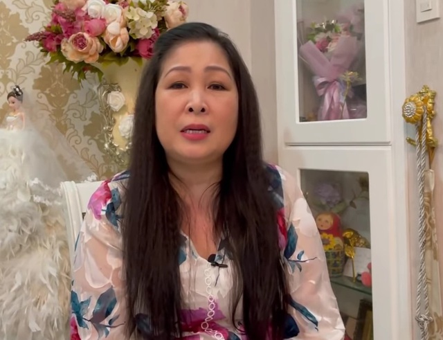 NSND Hồng Vân nói thẳng những người chèn ép trong sân khấu: "Phải nghĩ tới Tổ nghiệp"- Ảnh 1.